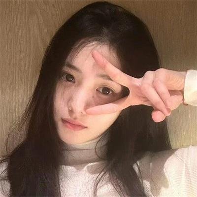 尘世女王 海报